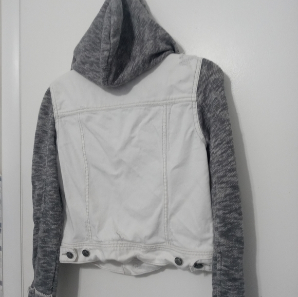 Free People Distressed White Denim Button Up Hooded Jacket Gray thermal Contrast - Picture 15 of 16